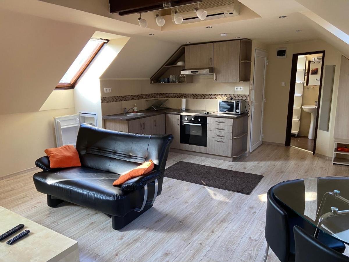 Garden Apartman House Apartment Beci Exterior foto